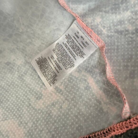 Columbia x Realtree Women’s Large Pink Camo Longsleeve - Picture 3 of 6